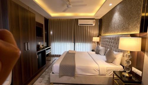 Superior King Room
