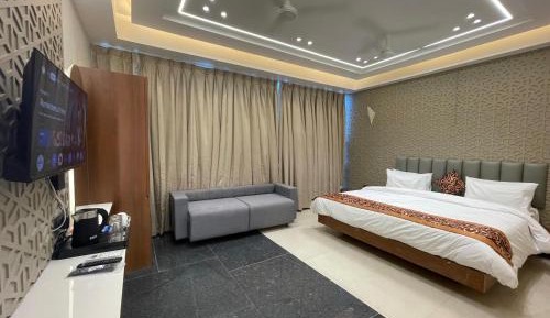 Superior King Room