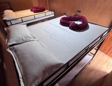 8-Bed Mixed Dormitory Room