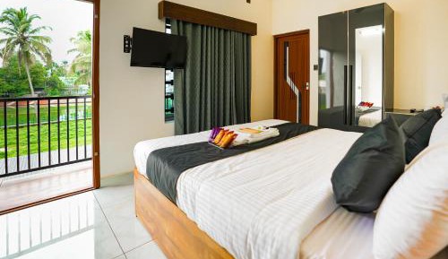 Deluxe Double or Twin Room with Balcony