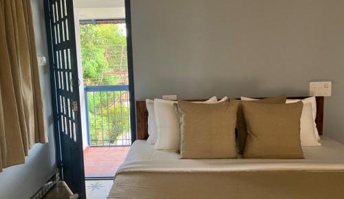 Deluxe Double Room with Balcony
