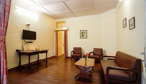 Suite with Lake View