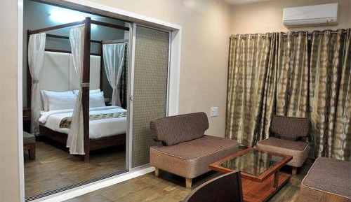 Deluxe Suite