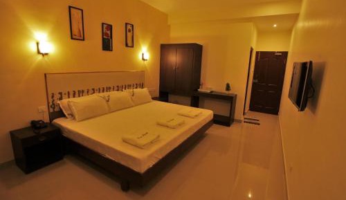 Standard Triple Non A/C Room