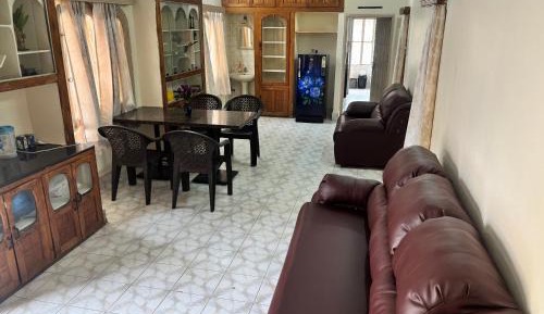 Deluxe Double Room (2 Adults + 1 Child)