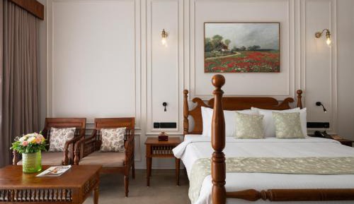 Double Room with Pool View
