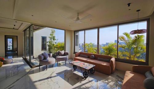 Three-Bedroom Apartment with Sea View
