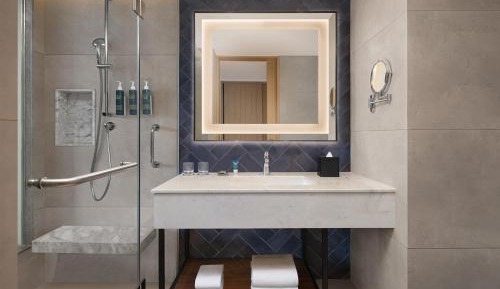 Deluxe Guest Room, 1 King