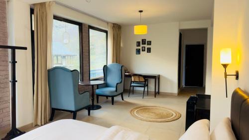 Deluxe Double Room with Balcony