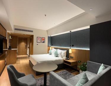 Club Premier Room
