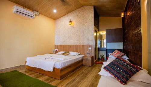 Quadruple Room with Lake View