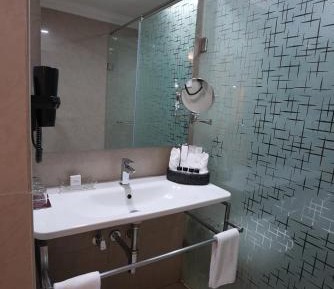 Grand Deluxe Rooms with Direct Pool Access