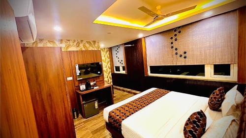 Superior King Room