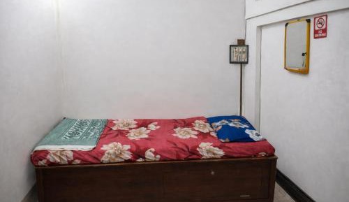 Mixed Dormitory Room