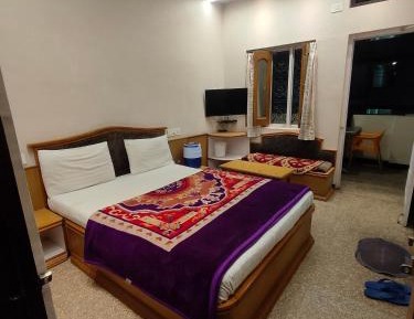Double Room with Balcony (2 Adults + 1 Child)