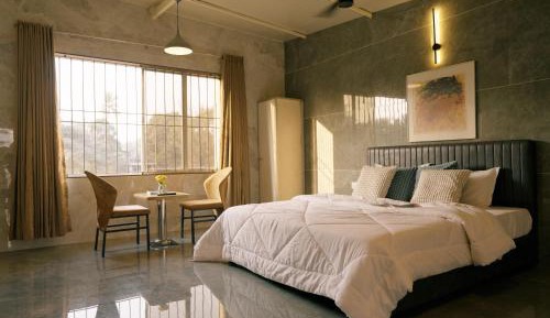 Queen Room