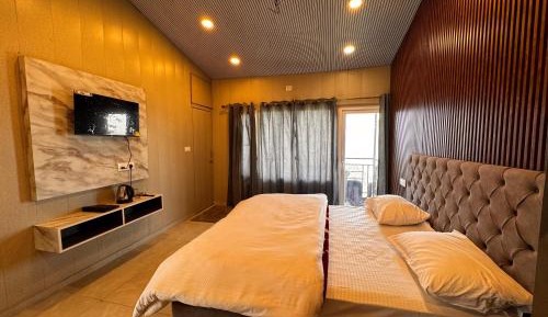 Superior King Room