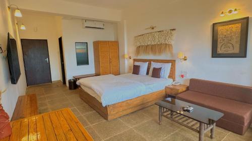 Suite with Lake View