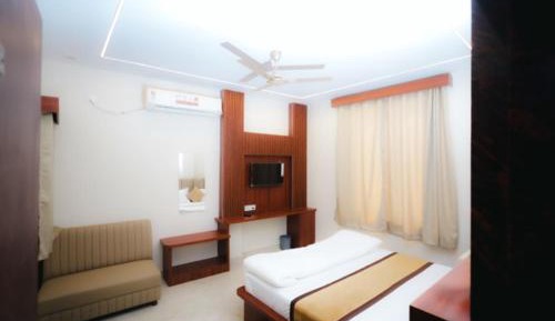Luxury Triple Room