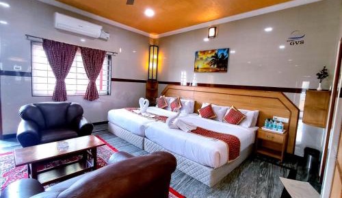 Quadruple Room with Private External Bathroom