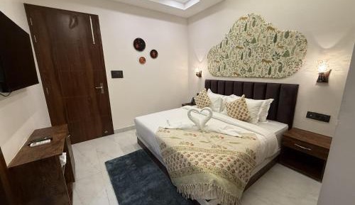 Two Bedroom Apartment With Jacuzzi