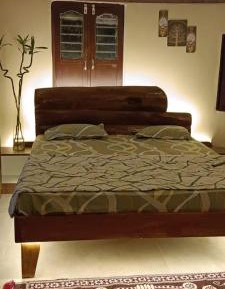 Deluxe Room (2 Adults + 1 Child)