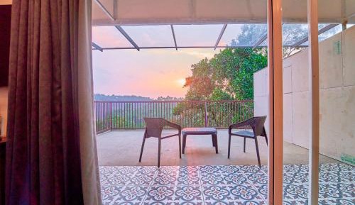 Suite Ac Room With Balcony