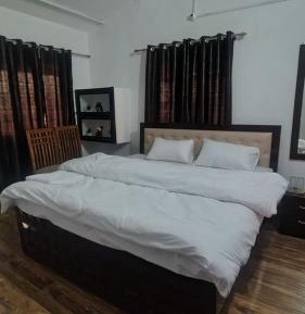 Single Room with Private Bathroom