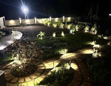 King Room with Garden View