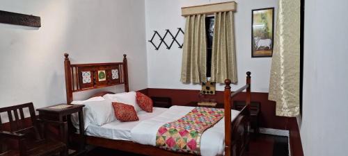 Small Double or Twin Room