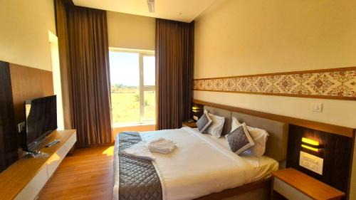 King Room with Mountain View