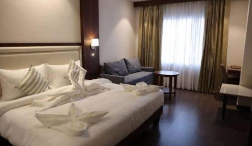 Deluxe King Room