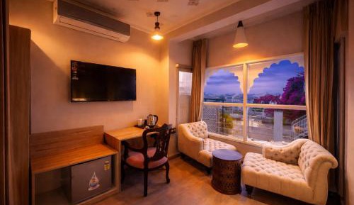 Standard King Room