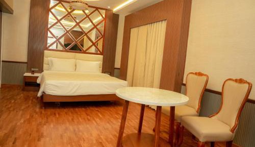 Superior King Room