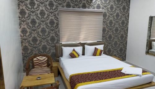 Queen Room