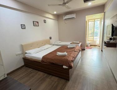 Standard Double Suite