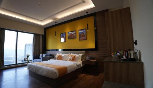 Deluxe Suite