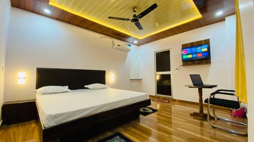 Superior King Room