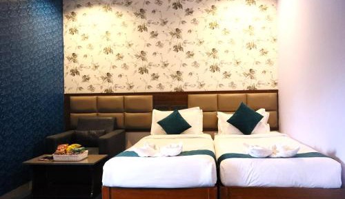 Large Double or Twin Room