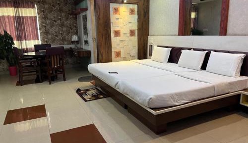Deluxe Suite