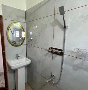 Classic One-Bedroom Apartment with King Bed
