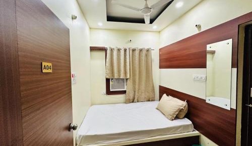 Deluxe Single Room