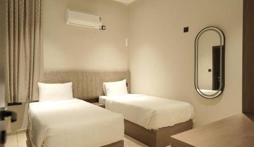 Deluxe Family Suite