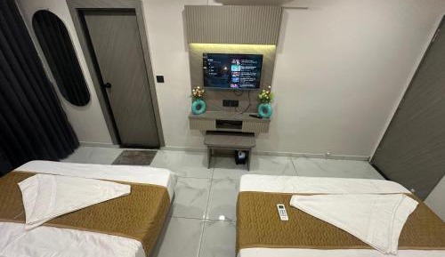 Family Room with Private Bathroom