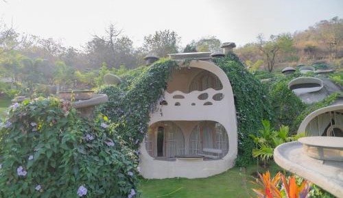 KUTUMBH  GUHA //2NTS WELLNESS HOLIDAY