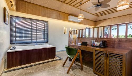 Suite with River View