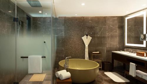 Grand Terrace Suite with Backwater View