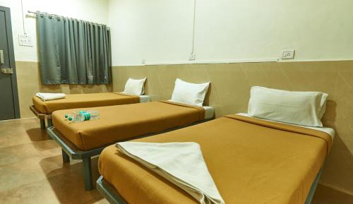 Basic Triple Room