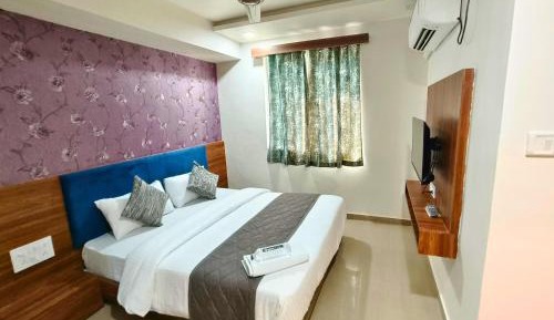 Standard King Room