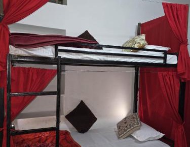 Bed in 8-Bed Mixed Dormitory Room